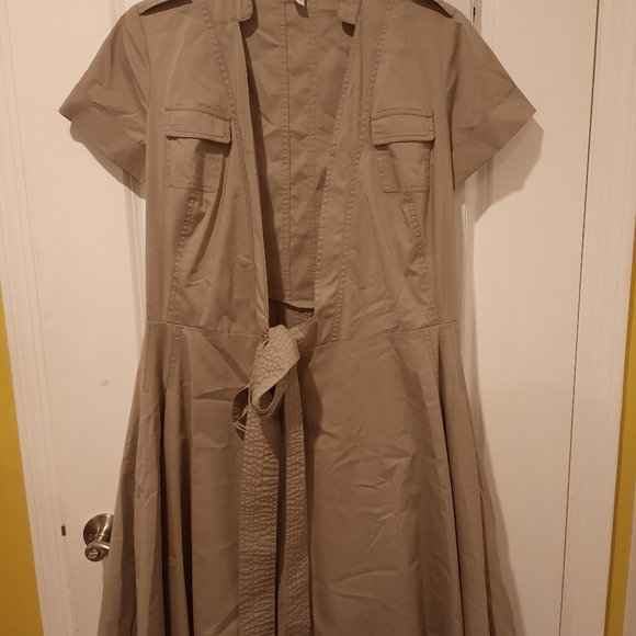 Kenneth Cole size 2 trench coat dress NWOT - Picture 4 of 4